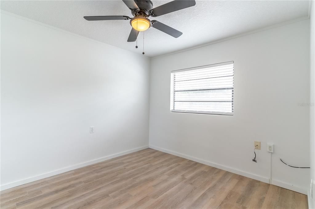 For Sale: $194,900 (2 beds, 0 baths, 720 Square Feet)