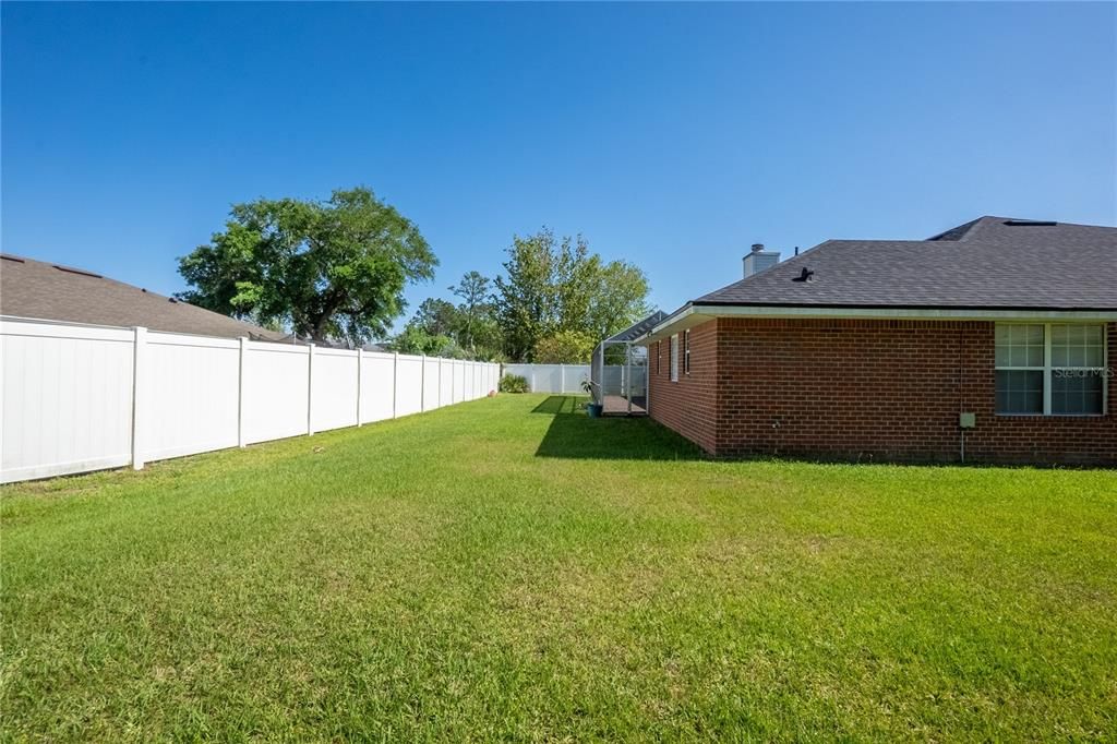 Activo con contrato: $349,000 (4 camas, 3 baños, 2973 Pies cuadrados)