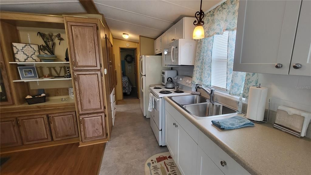 待售: $124,900 (2 贝兹, 1 浴室, 636 平方英尺)