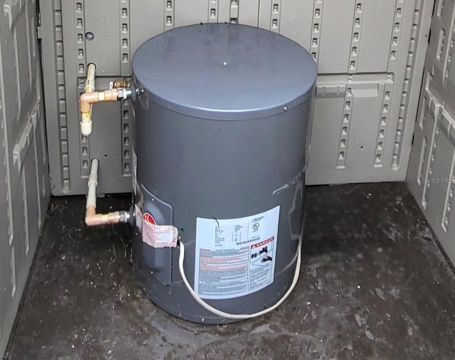 待售: $124,900 (2 贝兹, 1 浴室, 636 平方英尺)