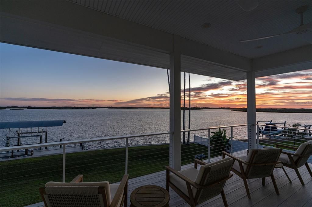 For Sale: $2,500,000 (3 beds, 2 baths, 4205 Square Feet)