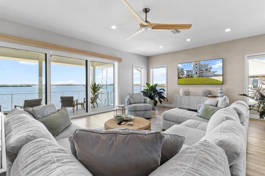 For Sale: $2,500,000 (3 beds, 2 baths, 4205 Square Feet)