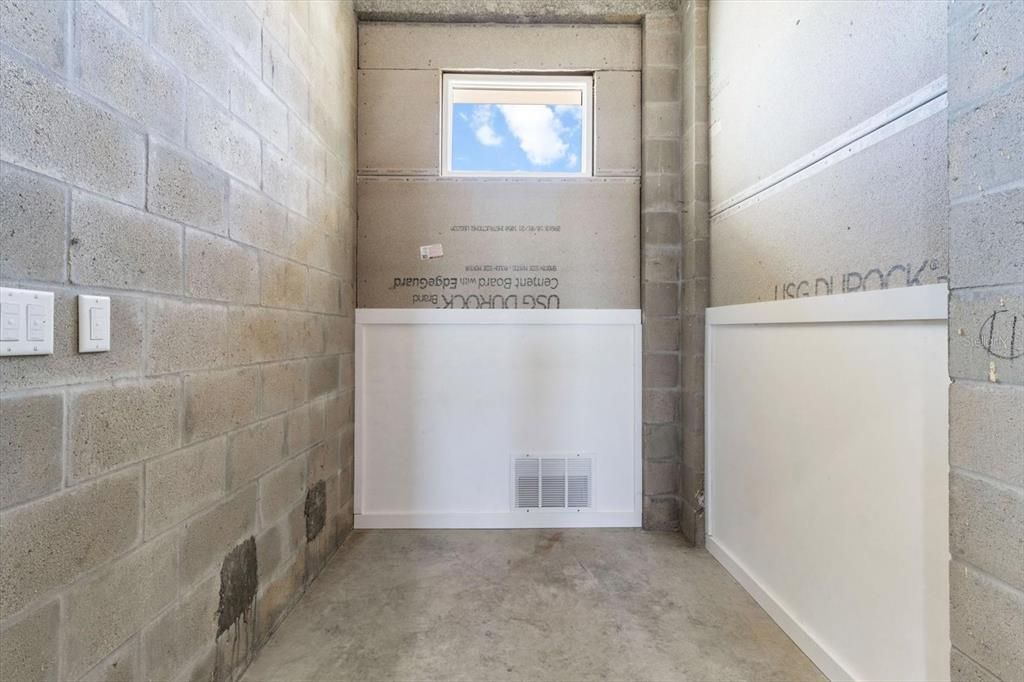 For Sale: $2,500,000 (3 beds, 2 baths, 4205 Square Feet)