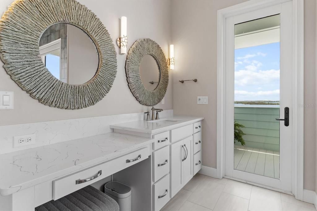 For Sale: $2,500,000 (3 beds, 2 baths, 4205 Square Feet)