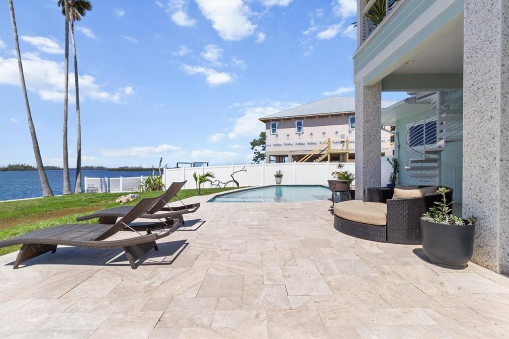 For Sale: $2,500,000 (3 beds, 2 baths, 4205 Square Feet)