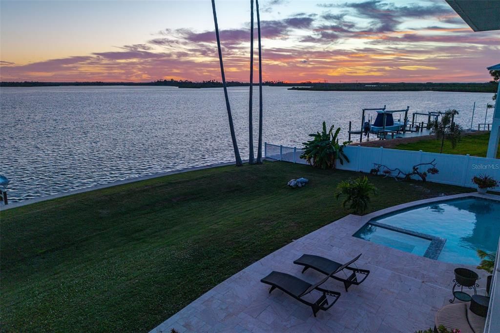 For Sale: $2,500,000 (3 beds, 2 baths, 4205 Square Feet)