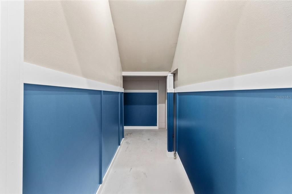 For Sale: $2,500,000 (3 beds, 2 baths, 4205 Square Feet)