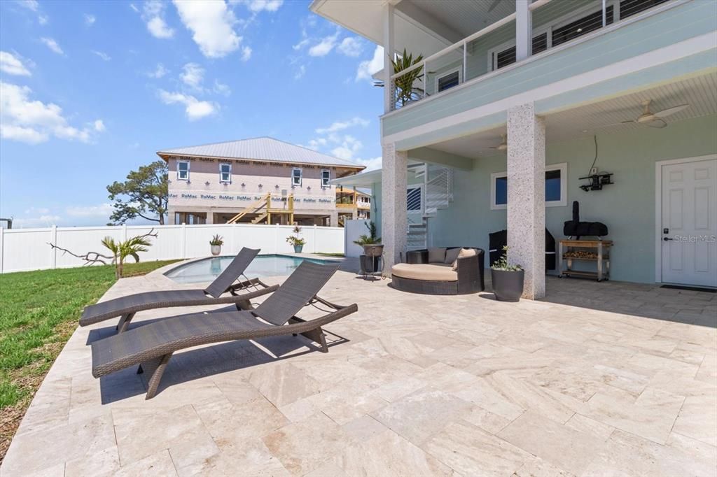 For Sale: $2,500,000 (3 beds, 2 baths, 4205 Square Feet)