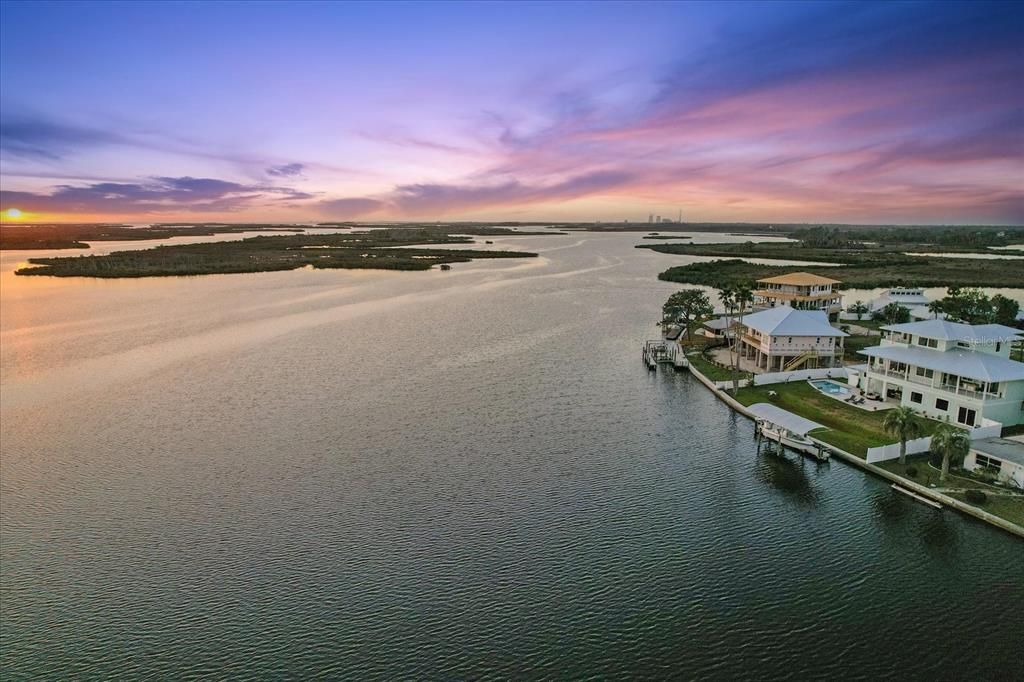 For Sale: $2,500,000 (3 beds, 2 baths, 4205 Square Feet)