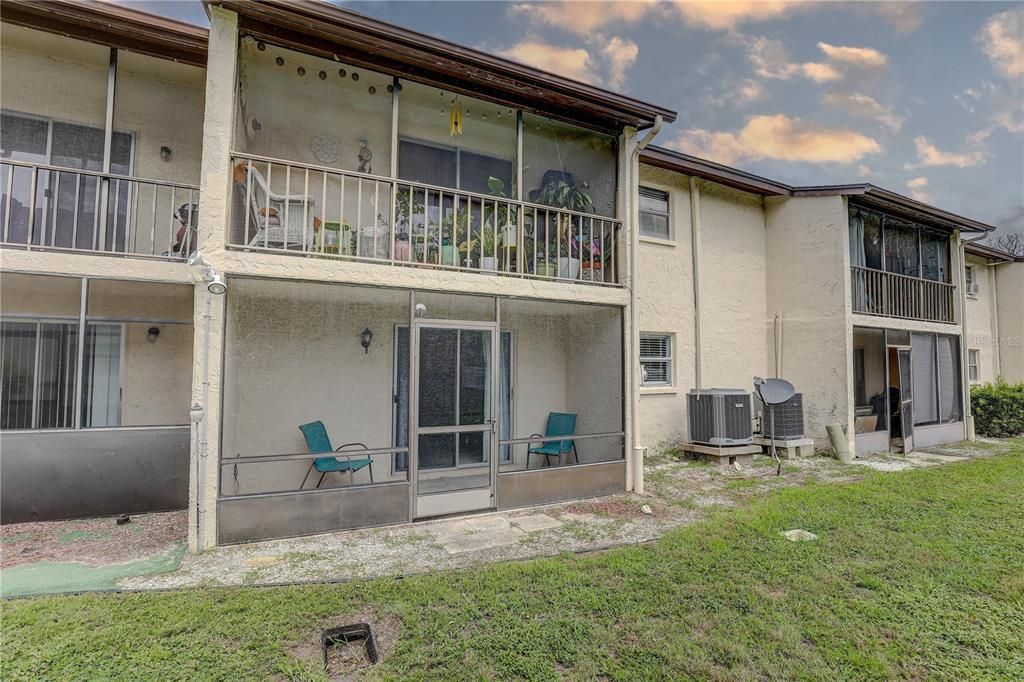 For Sale: $104,900 (2 beds, 1 baths, 720 Square Feet)