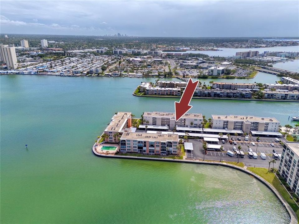 Active With Contract: $160,000 (1 beds, 1 baths, 600 Square Feet)