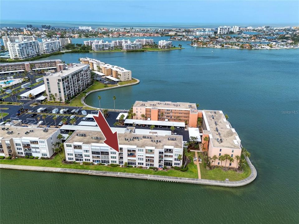 Active With Contract: $160,000 (1 beds, 1 baths, 600 Square Feet)