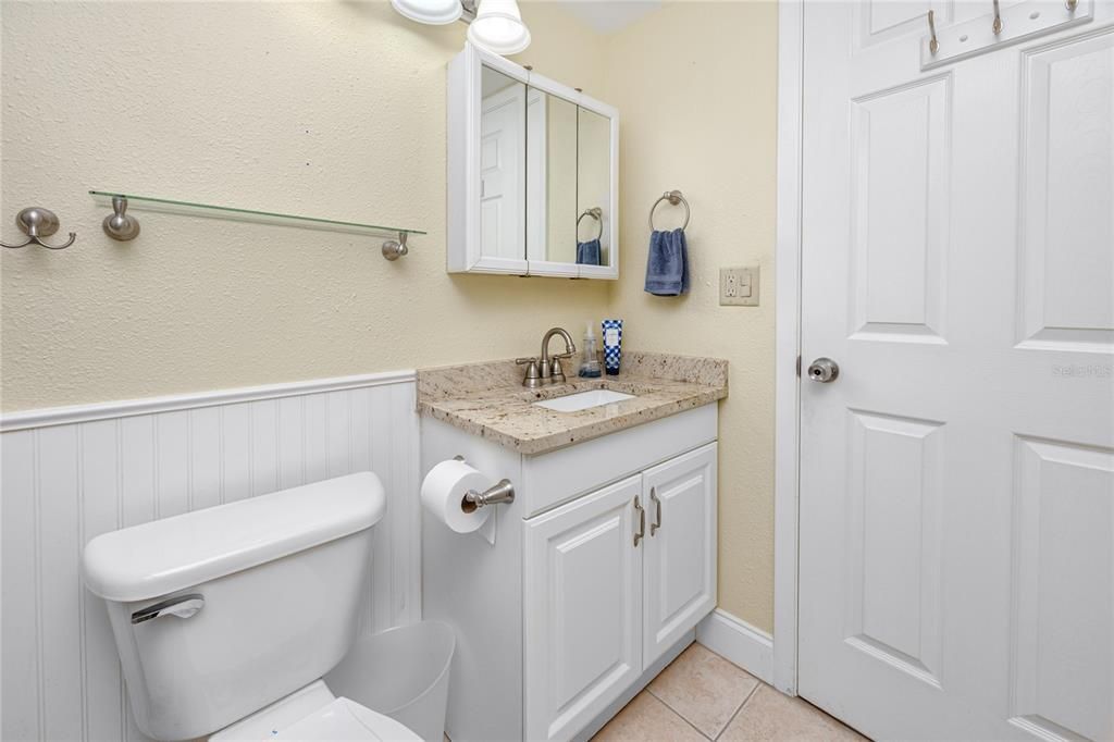 Active With Contract: $160,000 (1 beds, 1 baths, 600 Square Feet)