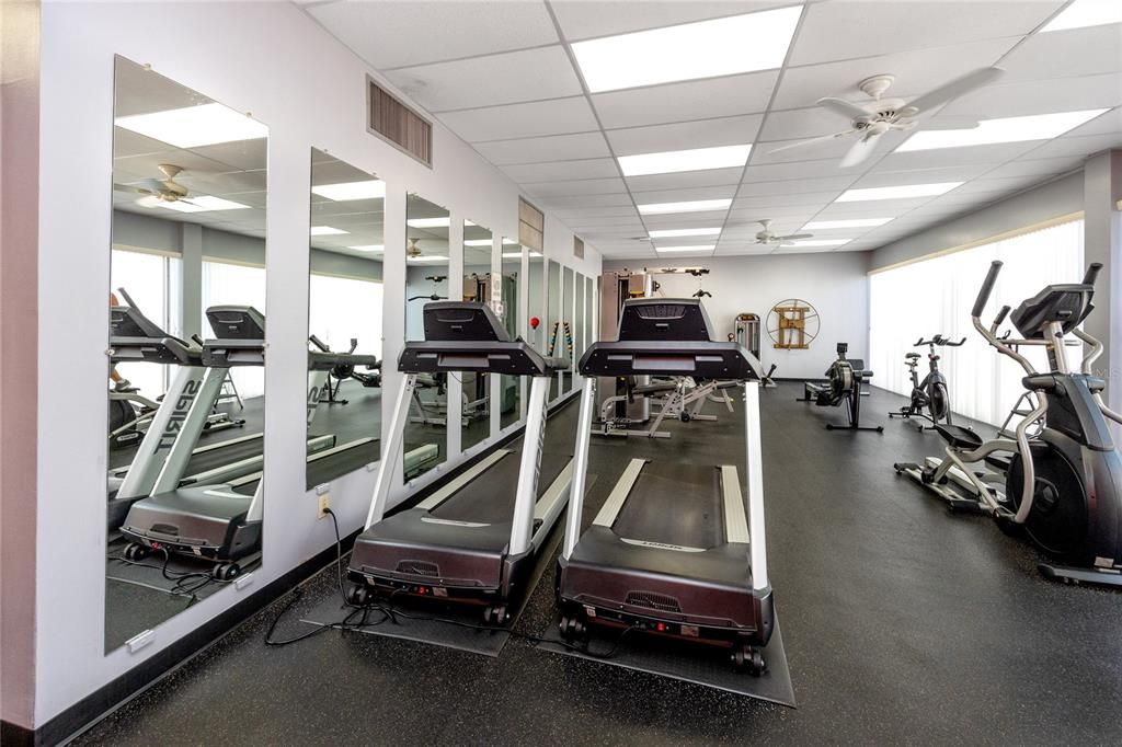 Active With Contract: $160,000 (1 beds, 1 baths, 600 Square Feet)