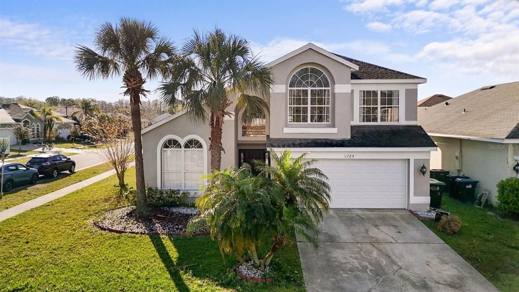 Recently Rented: $2,800 (4 beds, 3 baths, 2370 Square Feet)