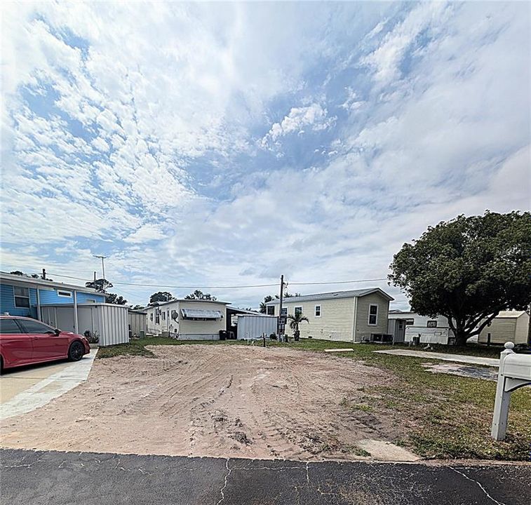 待售: $45,000 (0.03 acres)