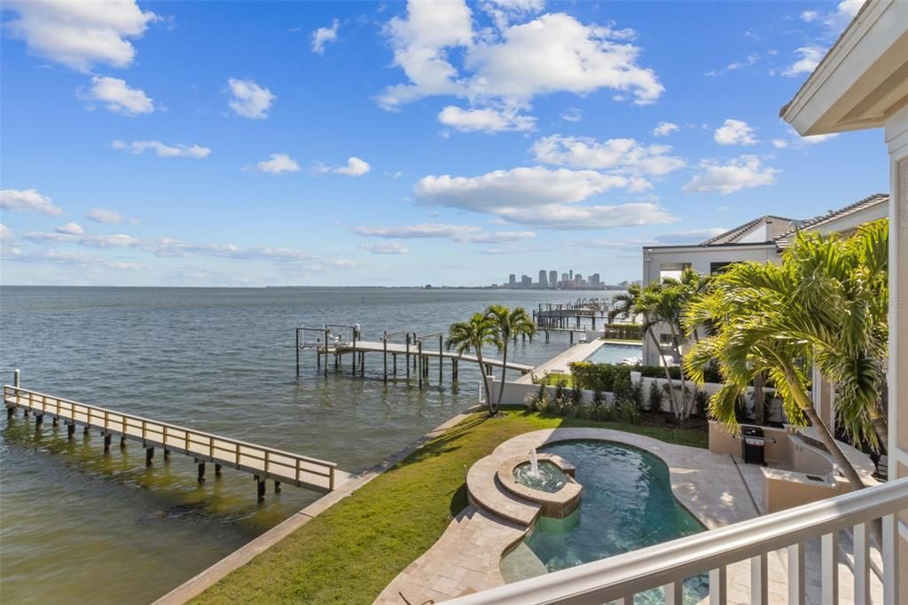 Active With Contract: $5,350,000 (4 beds, 4 baths, 7710 Square Feet)