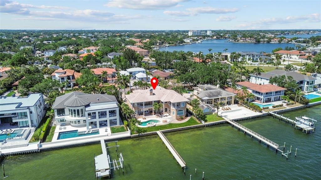 Active With Contract: $5,350,000 (4 beds, 4 baths, 7710 Square Feet)