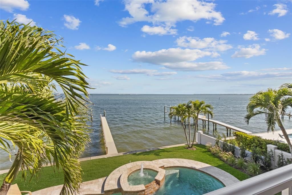 Active With Contract: $5,350,000 (4 beds, 4 baths, 7710 Square Feet)