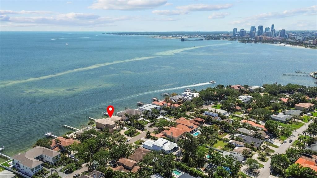 Active With Contract: $5,350,000 (4 beds, 4 baths, 7710 Square Feet)