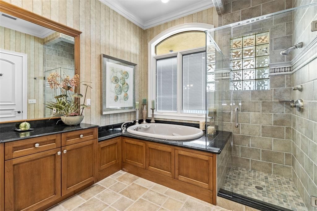 Active With Contract: $5,350,000 (4 beds, 4 baths, 7710 Square Feet)