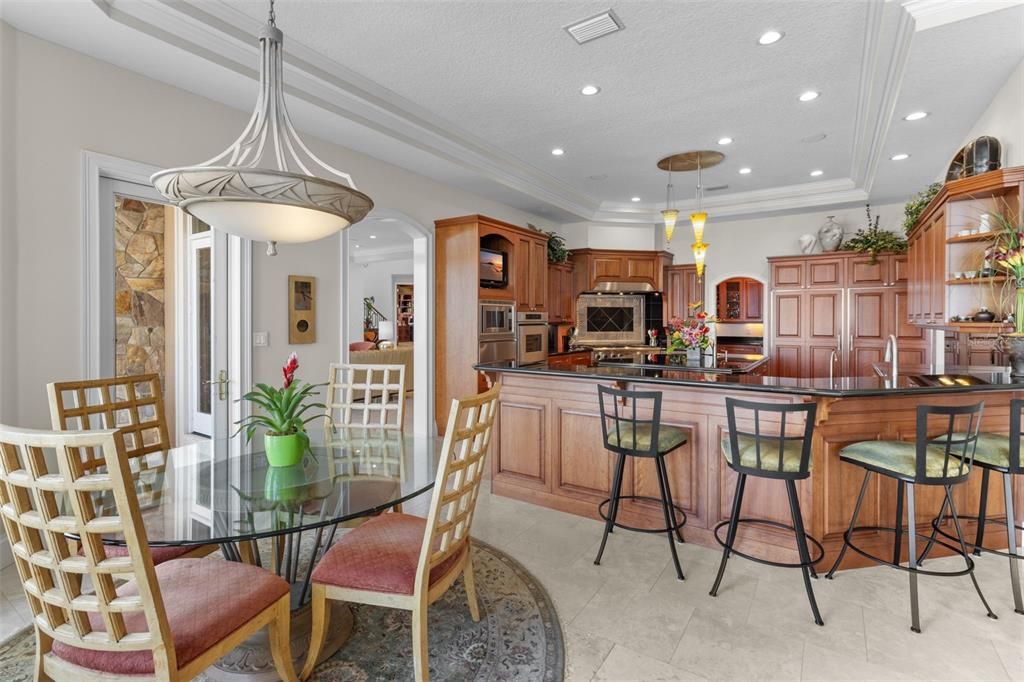 Active With Contract: $5,350,000 (4 beds, 4 baths, 7710 Square Feet)