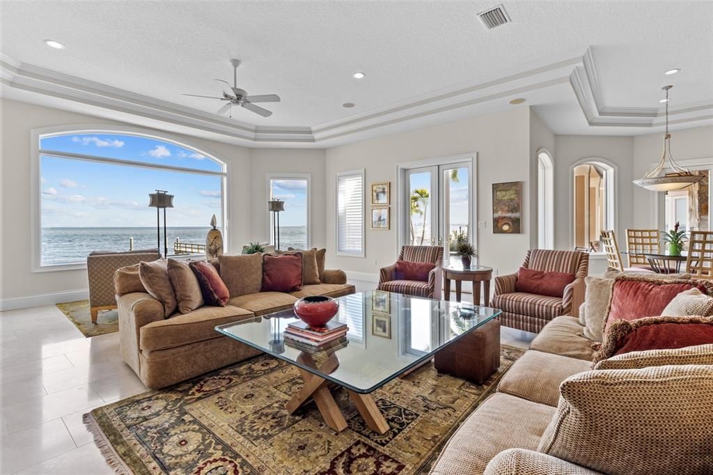 Active With Contract: $5,350,000 (4 beds, 4 baths, 7710 Square Feet)