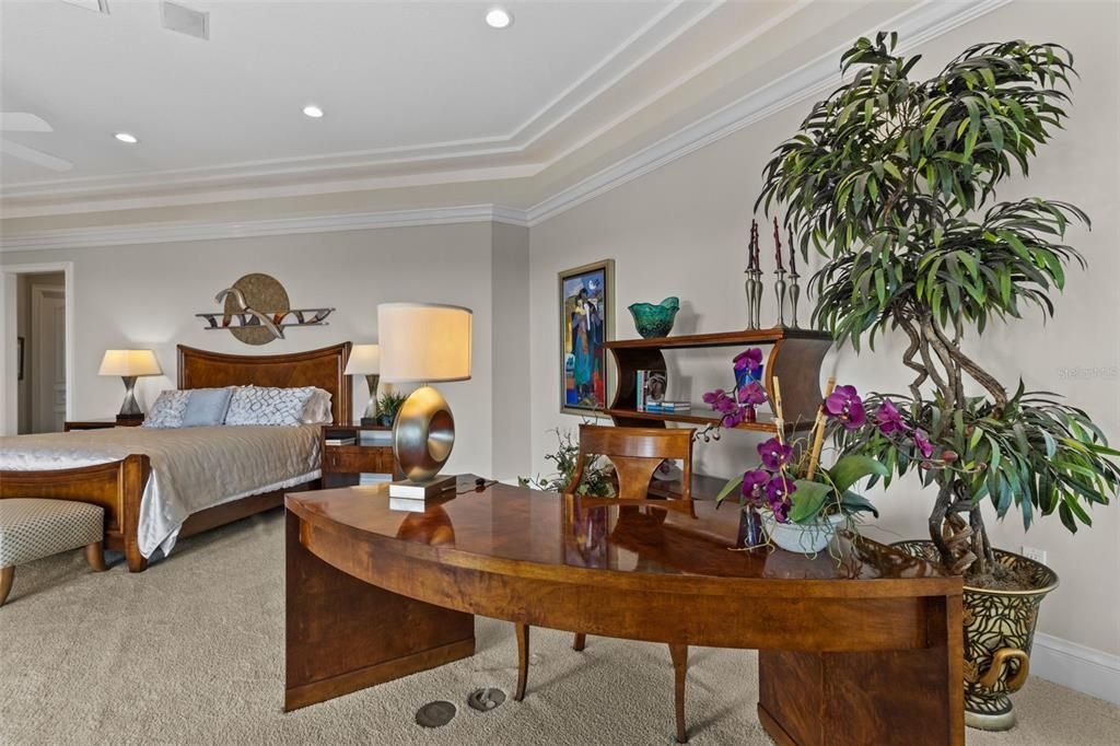 Active With Contract: $5,350,000 (4 beds, 4 baths, 7710 Square Feet)