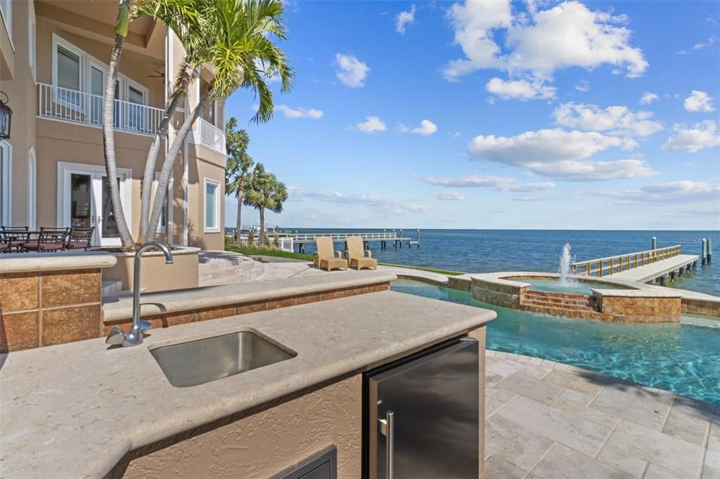 Active With Contract: $5,350,000 (4 beds, 4 baths, 7710 Square Feet)