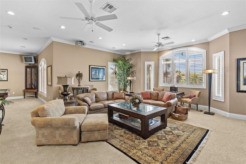 Active With Contract: $5,350,000 (4 beds, 4 baths, 7710 Square Feet)