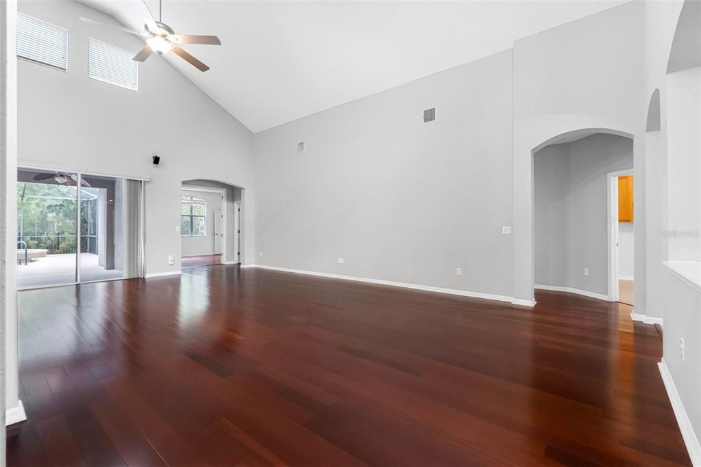 待售: $749,999 (4 贝兹, 3 浴室, 3024 平方英尺)