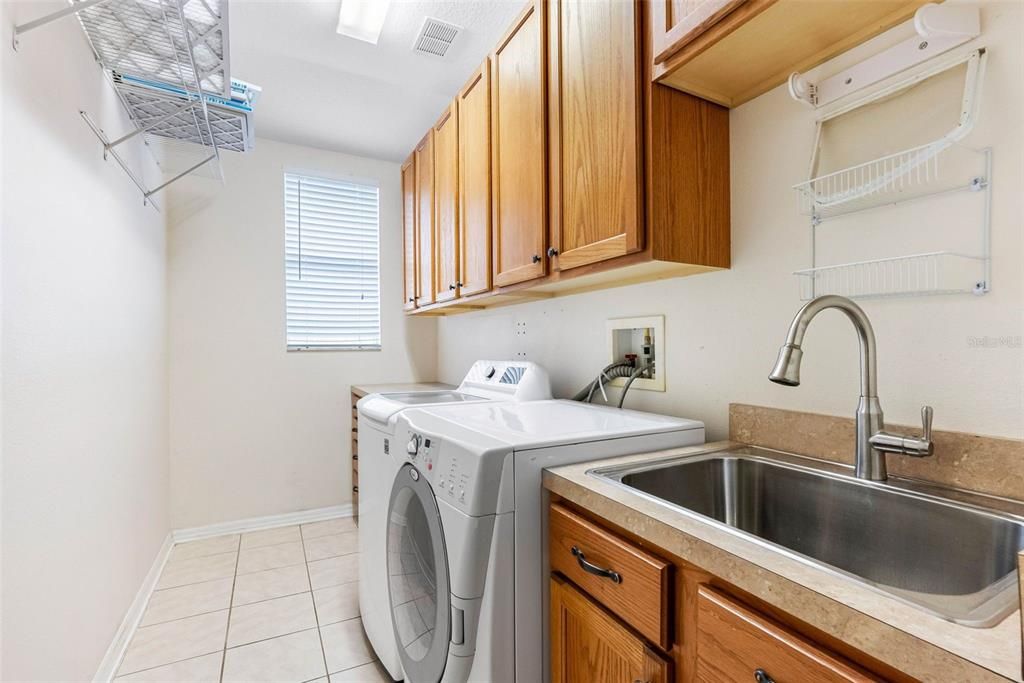 待售: $749,999 (4 贝兹, 3 浴室, 3024 平方英尺)