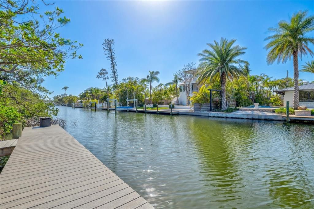 For Sale: $1,815,000 (3 beds, 2 baths, 1715 Square Feet)