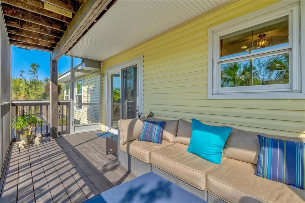 For Sale: $1,815,000 (3 beds, 2 baths, 1715 Square Feet)