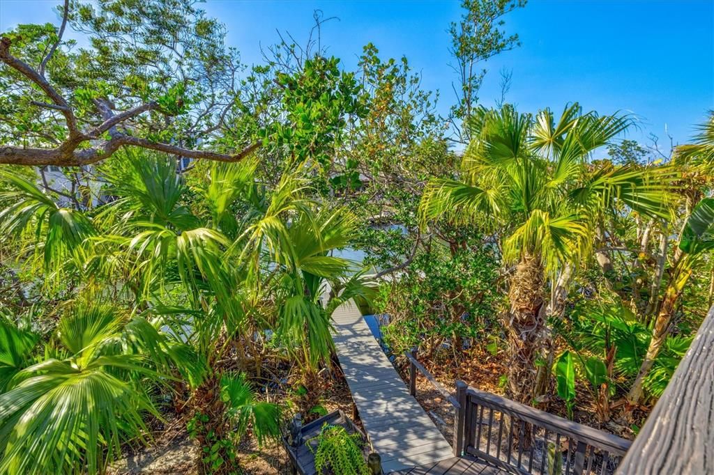 For Sale: $1,815,000 (3 beds, 2 baths, 1715 Square Feet)