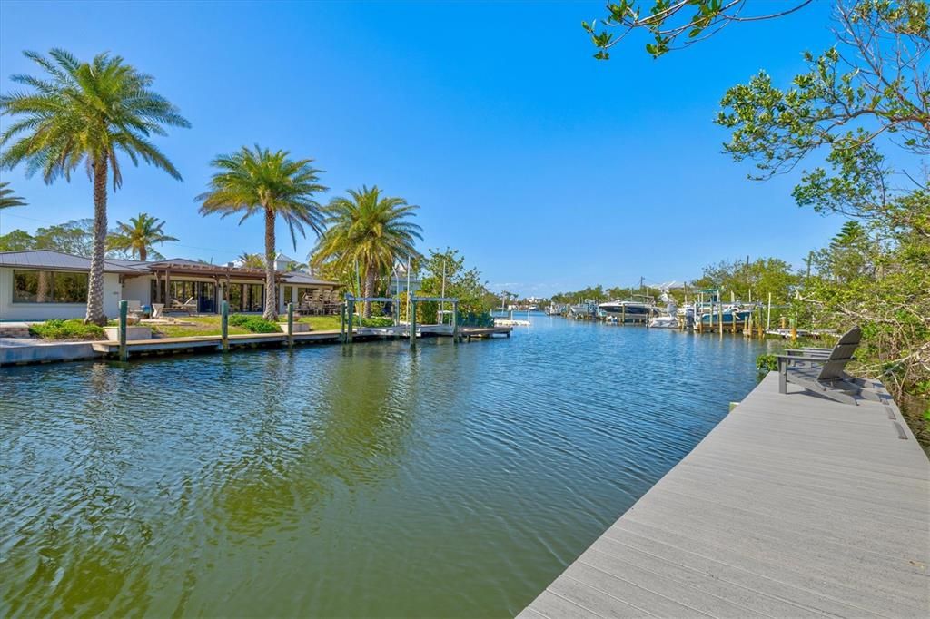 For Sale: $1,815,000 (3 beds, 2 baths, 1715 Square Feet)