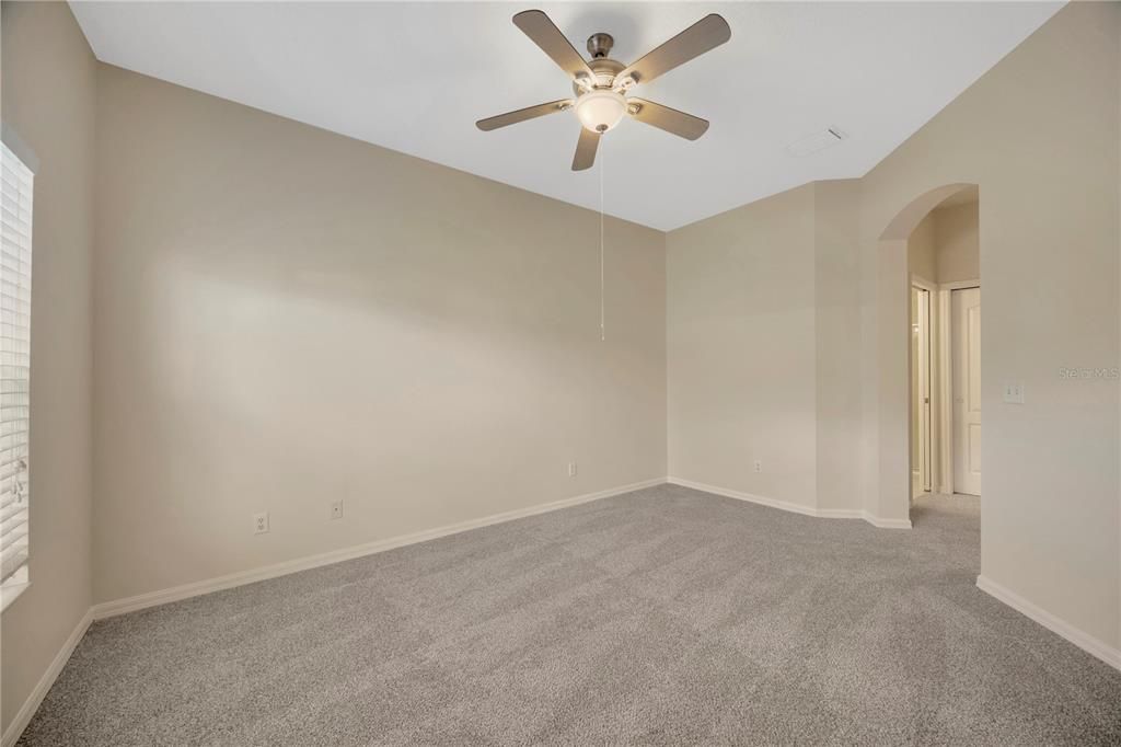 Active With Contract: $265,000 (3 beds, 2 baths, 1470 Square Feet)