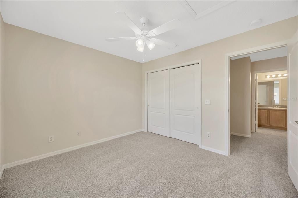 Active With Contract: $265,000 (3 beds, 2 baths, 1470 Square Feet)