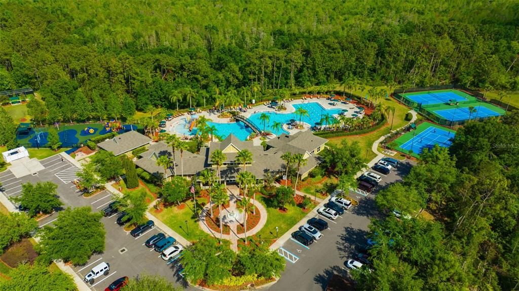 Active With Contract: $265,000 (3 beds, 2 baths, 1470 Square Feet)