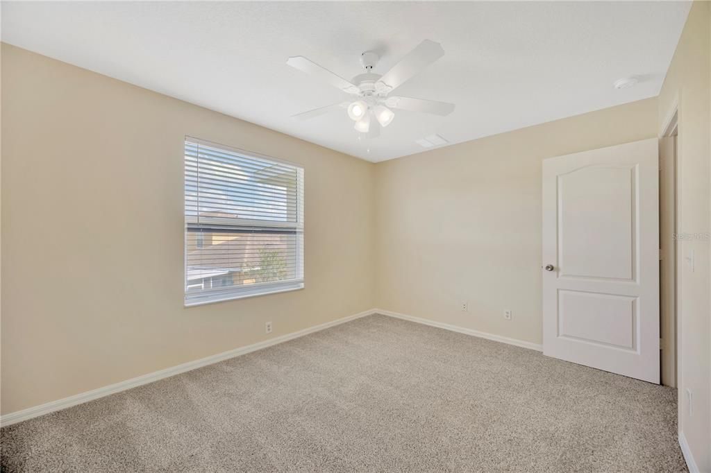 Active With Contract: $265,000 (3 beds, 2 baths, 1470 Square Feet)