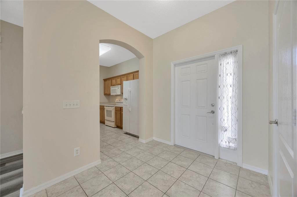 Active With Contract: $265,000 (3 beds, 2 baths, 1470 Square Feet)