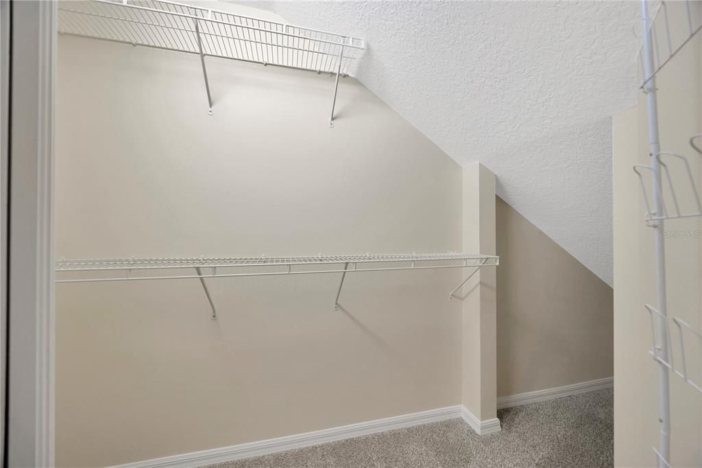 Active With Contract: $265,000 (3 beds, 2 baths, 1470 Square Feet)