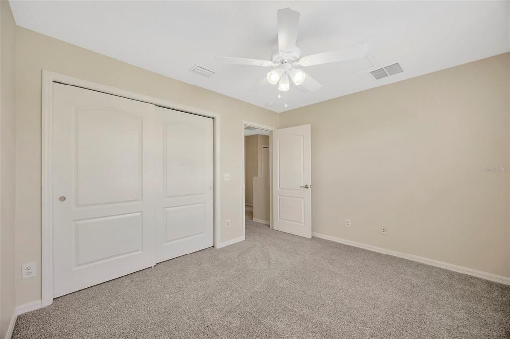 Active With Contract: $265,000 (3 beds, 2 baths, 1470 Square Feet)