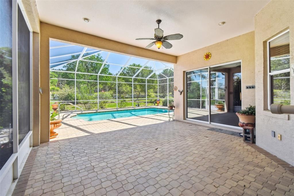 For Sale: $434,000 (3 beds, 2 baths, 2184 Square Feet)