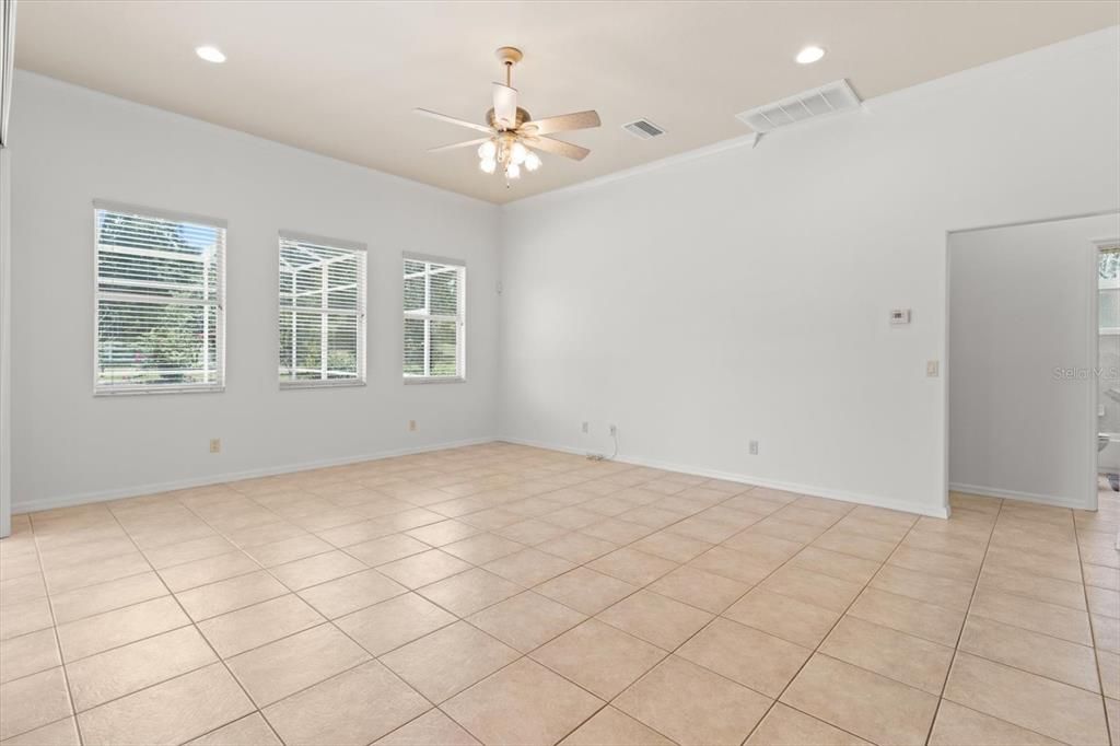 For Sale: $434,000 (3 beds, 2 baths, 2184 Square Feet)