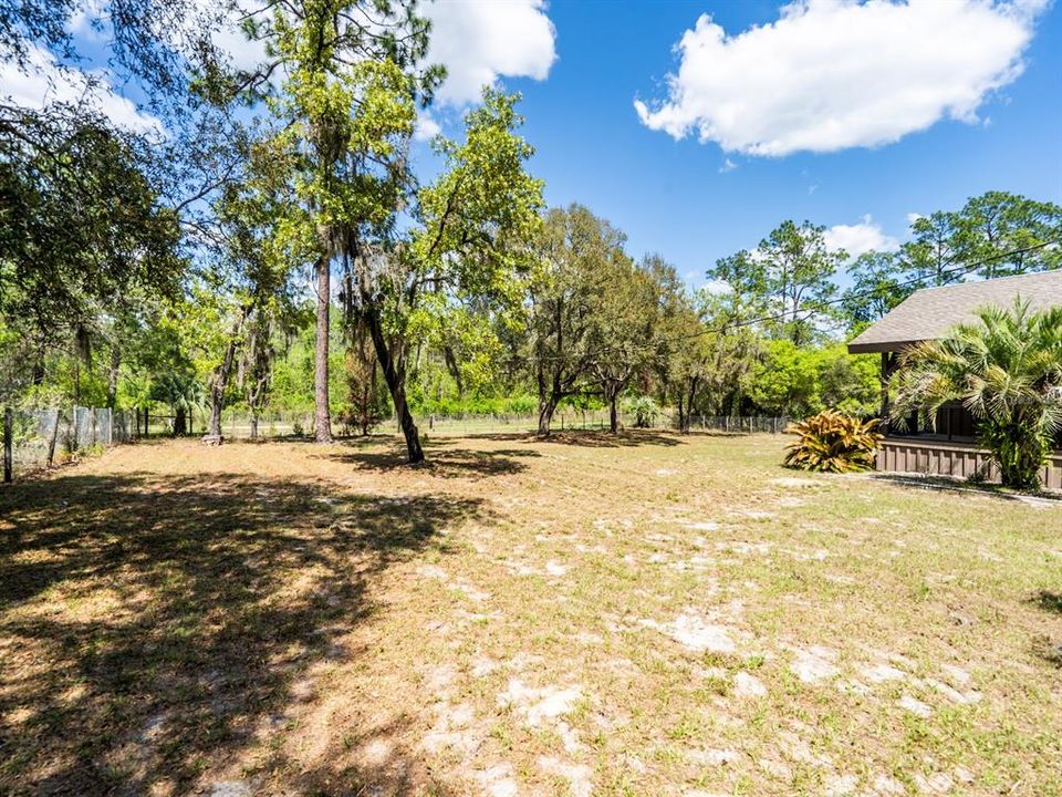 待售: $340,000 (4 贝兹, 2 浴室, 2365 平方英尺)