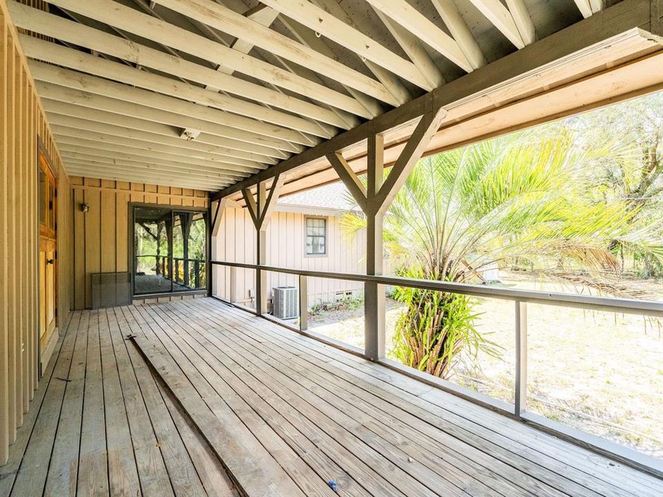 待售: $340,000 (4 贝兹, 2 浴室, 2365 平方英尺)