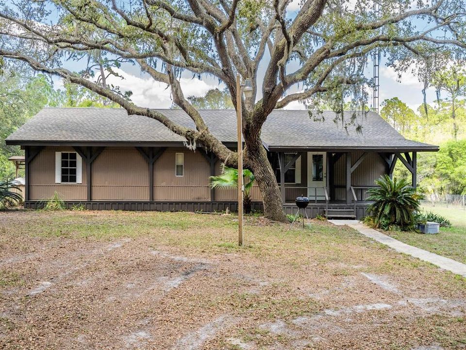 待售: $340,000 (4 贝兹, 2 浴室, 2365 平方英尺)