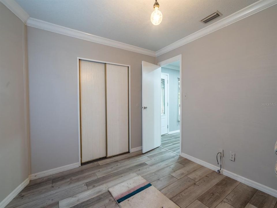 待售: $340,000 (4 贝兹, 2 浴室, 2365 平方英尺)