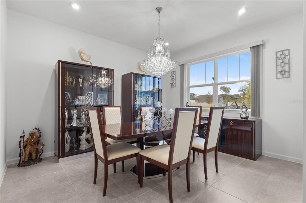 For Sale: $600,000 (4 beds, 3 baths, 3334 Square Feet)